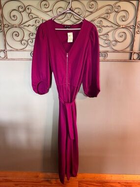 NWT! INC International Concepts Fuchsia V-Neck Jumpsuit with Front Zip